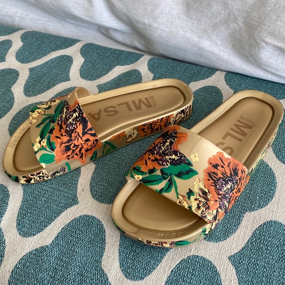 Melissa Shoes - 🦉BOGO🦉 *NWOT* Melissa Gold Floral Slides